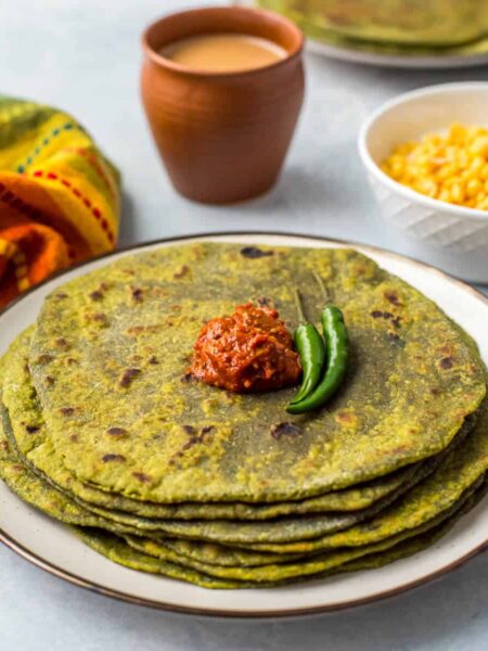 Spinach Thepla Recipe – Nutritious Gujarati Flatbread At Home